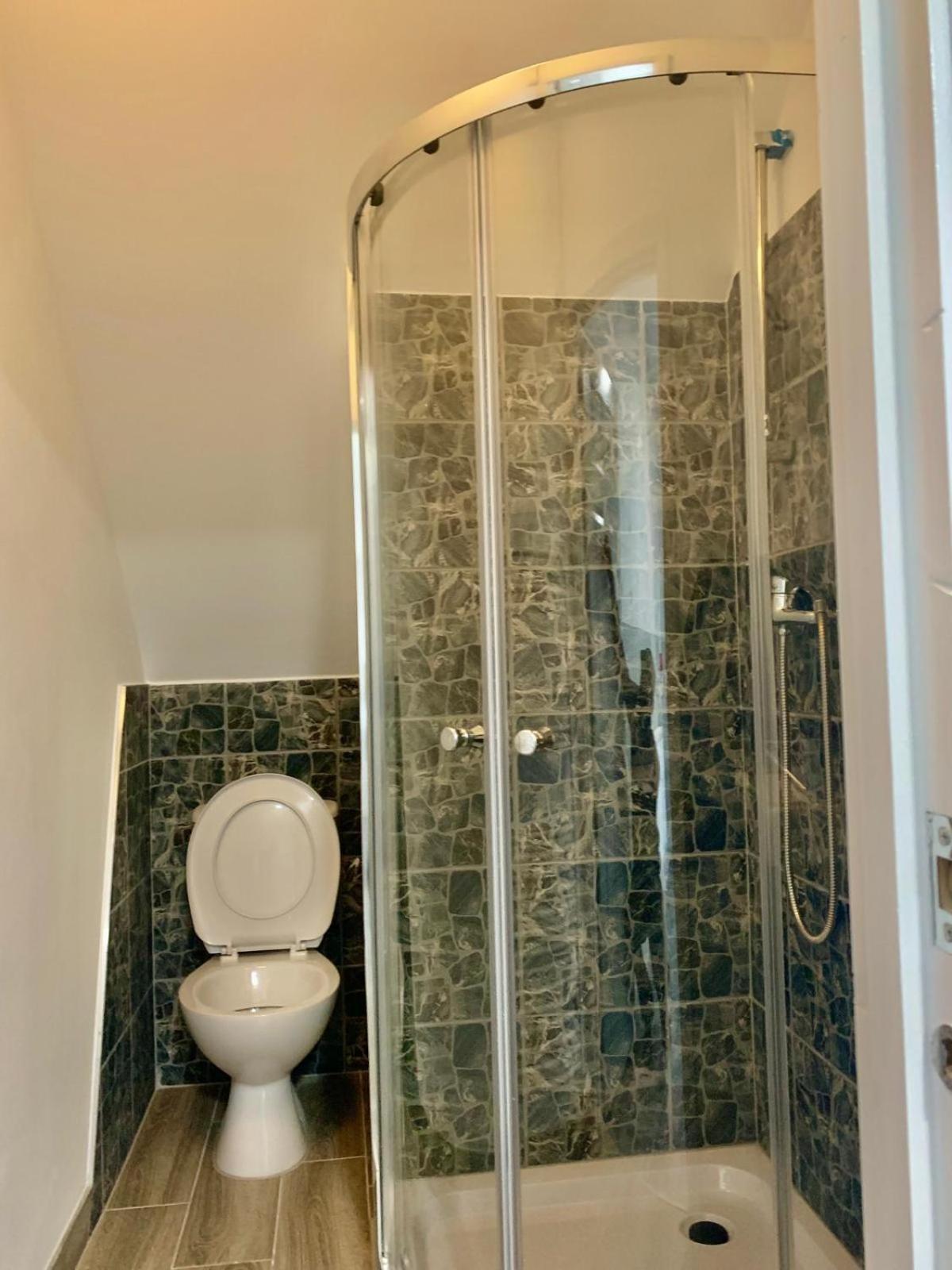 M4M Rooms- Ng7 6Pd Room 1 Nottingham Esterno foto